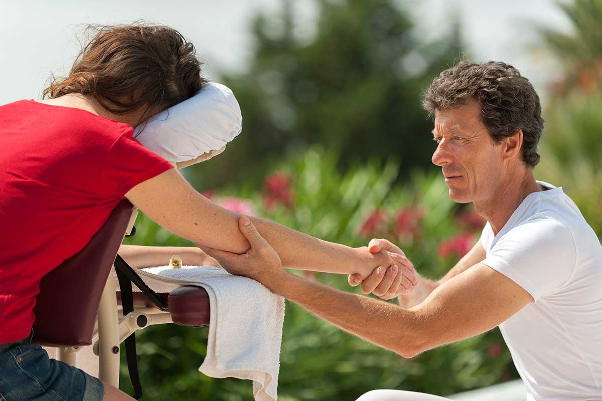 Massage sur chaise ergonomique évènementiel & entreprise