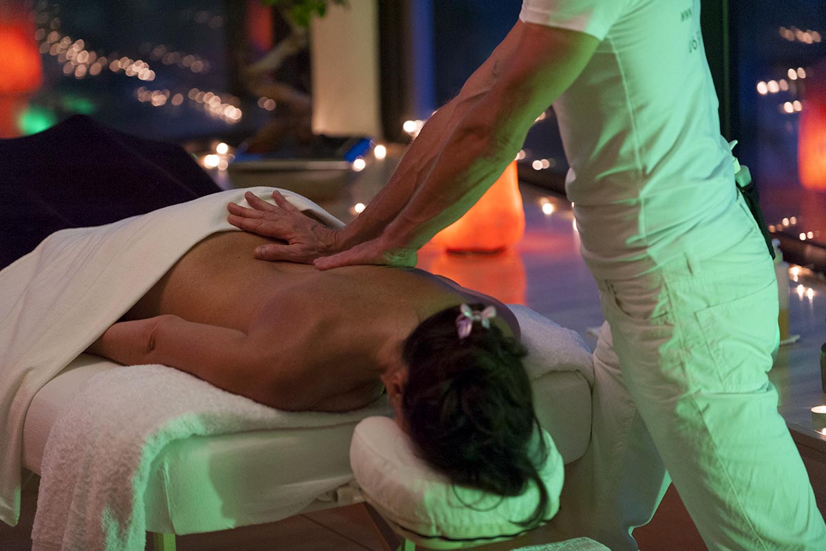 Laurent Limouzin Massages à domicile Cannes | Massage évènementiel & entreprise Laurent Limouzin Massages à domicile Cannes | Massage évènementiel & entreprise